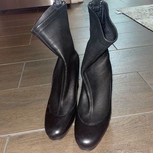 Christian louboutin booties!! Size 41